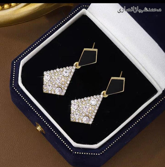 Luxury Crystal Drop Earrings for Women – Statement Jewelry 2025