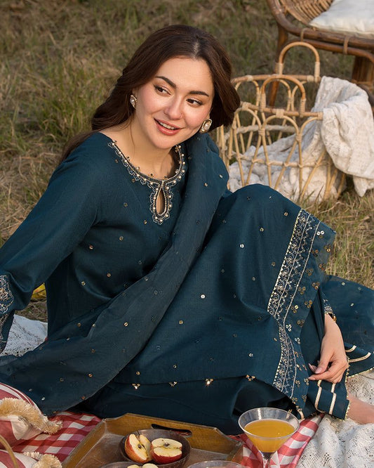 Coco 1085 – Embroidered Lawn Airjet 3PC Suit with Organza Dupatta | Summer Collection 2025